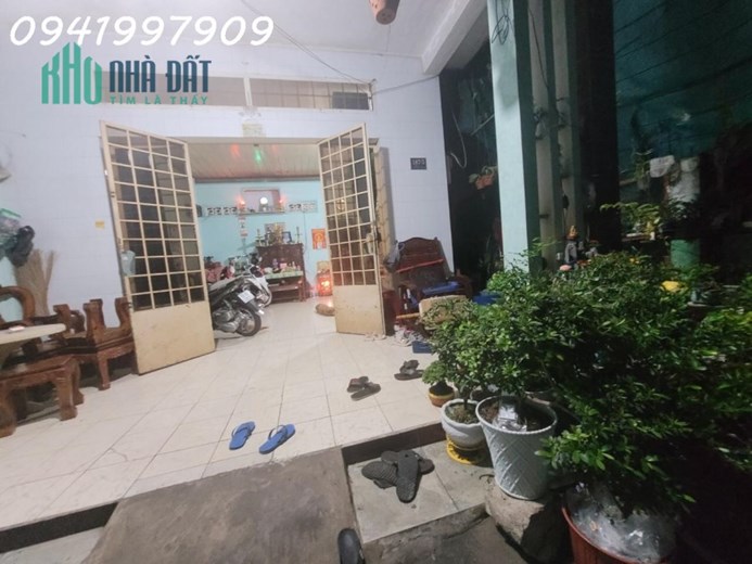 BÁN ĐẤT TẶNG NHÀ ĐƯỜNG SỐ 8 LINH XUÂN-THỦ ĐỨC, 195M2, XE HƠI NGỦ TRONG NHÀ, CHỈ 8.5 TỶ.