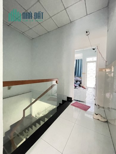 Bán Nhà Quận 12, HXH Lê Văn Khương, 61M2, 2 Tầng, Ô tô Ngủ Trong Nhà, Chỉ 4 Tỷ 1.