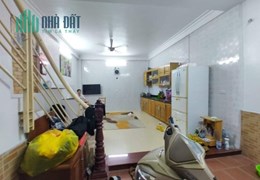 Bán nhà phố Bạch Đằng gần ô tô tặng nội thất  43m 5 tầng MT 4.5m Chỉ 2,7 tỷ.