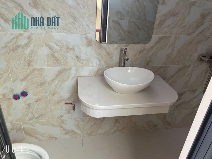 BÁN GẤP NHÀ ĐẸP DÂN XÂY LƯU XÁ ĐỨC GIANG NGÕ NÔNG RỘNG RẺ 43M 2.1 TỶ