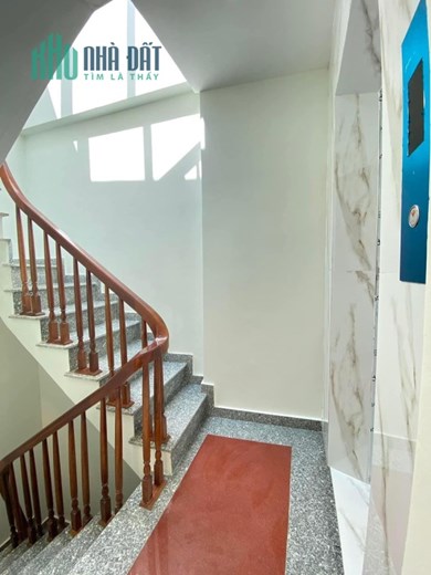 Bán nhà Ngã Tư Sở-Đống Đa 35mx6 Tầng-thang máy -Lô góc-Nhà Mới-ở ngay