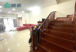 CỰC GẤP  Ô TÔ - KINH DOANH  - VÀO Ở LUÔN ĐẠI LA - HAI BÀ TRƯNG - CHỈ 6,5 TỶ.