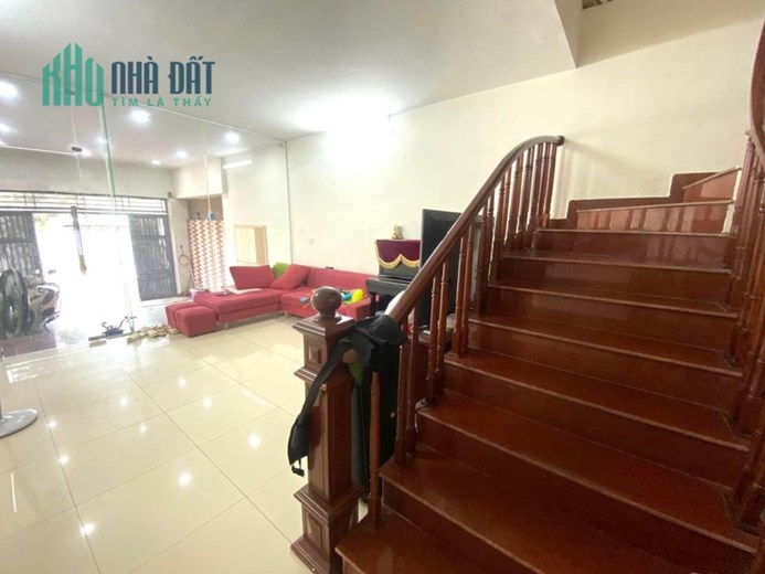 CỰC GẤP  Ô TÔ - KINH DOANH  - VÀO Ở LUÔN ĐẠI LA - HAI BÀ TRƯNG - CHỈ 6,5 TỶ.