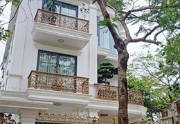 Bán gấp biệt thự liền kề Hoàng Hoa Thám, DTXD 90m2 x 5 tầng thang máy, MT 5,5m, chỉ 29 tỷ.