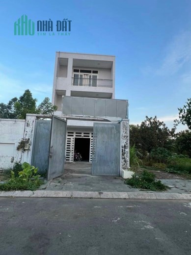 Bán nhà quận 9, đường Tam Đa 2L gias 4 tỷ sổ riêng LH 0933660119