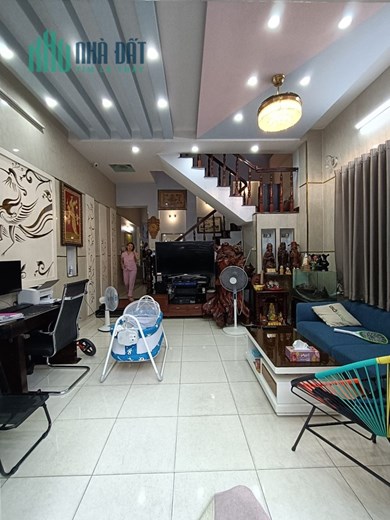 Bán nhà Đường ô tô P. Linh Tây 120m2 2 tầng - TẶNG TOÀN BỘ NỘI THẤT