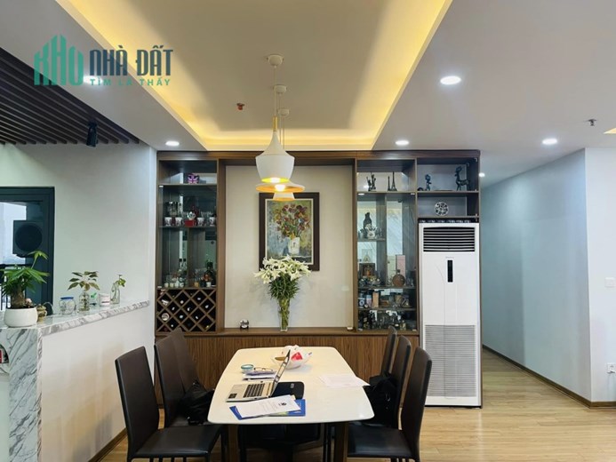 BÁN LẠI CĂN HỘ CAO CẤP NGOẠI GIAO ĐOÀN TÂY HỒ - Full Nội Thất- Giá 9.x Tỷ LH: 0937368286