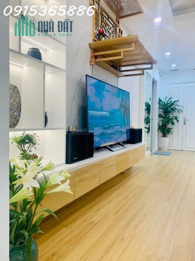 Chính chủ chuyển xuống liền kề nên cần bán căn hộ full nội thất xịn tòa CT1a Nam Đô, Trương Định