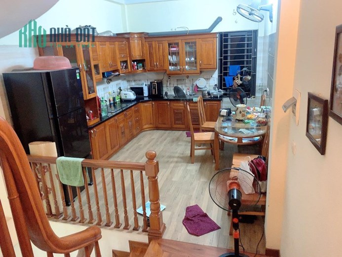 Bán nhà Cầu Giấy, Phố Trần Duy Hưng ,60m2, 5 tầng ,mặt tiền 4,5m,ô tô tránh, giá  11 tỷ
