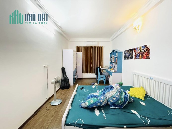 Bán nhà Minh khai ngõ nông, thẳng tắp ra phố, DT37m2, giá 3.4 tỷ.