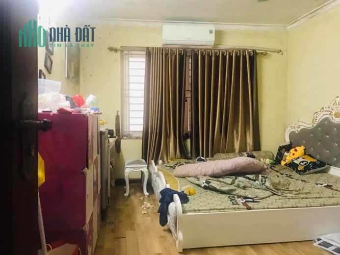 Bán nhà khu phố hiếm Tạ Quang Bửu, Nhà 5 tầng, ngõ cực nông, DT35m2, 3.6 tỷ.