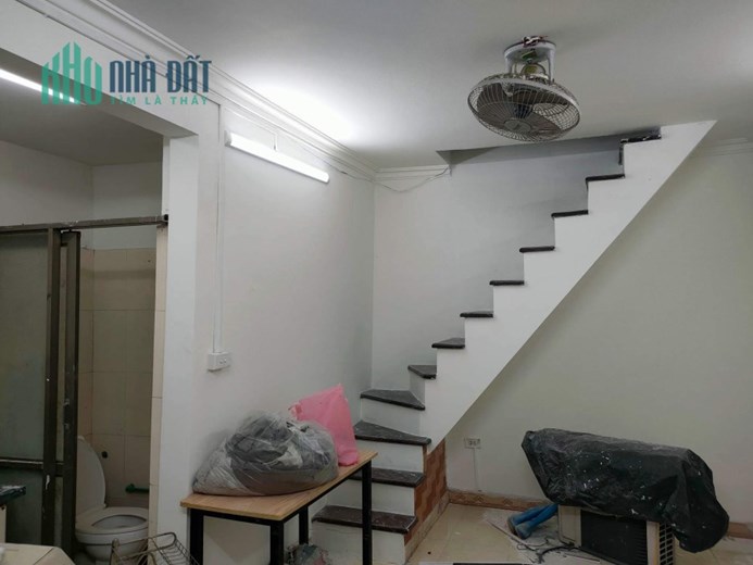 Bán nhanh căn Thịnh Quang, Đống Đa hơn 2,3 Tỷ mặt tiền 4.3m(Nhanh Thì Còn)