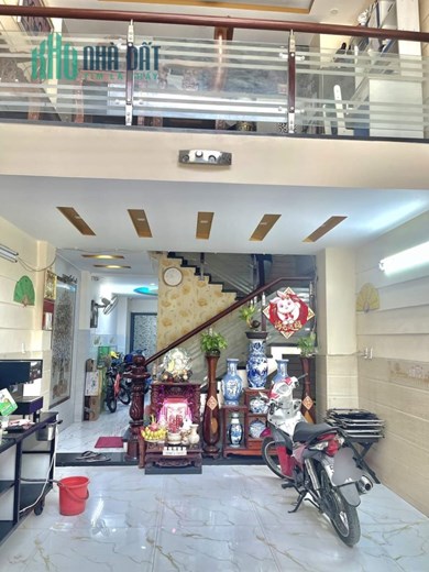 Bán Nhà HXH Ny Sư Huỳnh Liên, Tân Bình, 60m2, 5 Tầng Mới, Nội Thất Cao Cấp, Nhỉnh 9 Tỷ TL.
