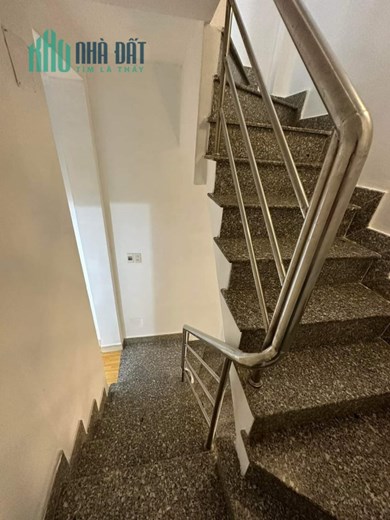 Nhà Q3, Hai Bà Trưng, 3 tầng, vị trí giáp quận 1, Phú Nhuận, Bình Thạnh, nhỉnh 3 tỷ