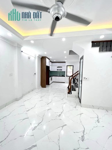 Bán nhà Lĩnh Nam - Hoàng mai  nhà mới xây 48m2*5 Tầng giá 4.39 Tỷ