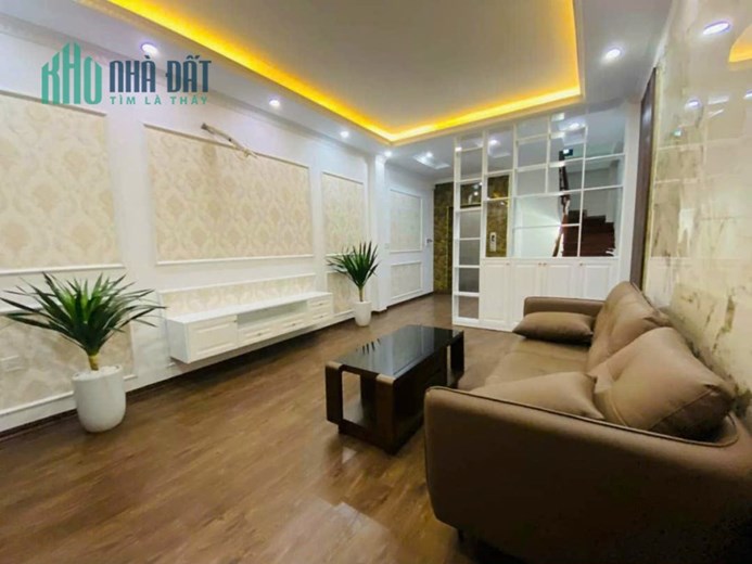 BÁN NHÀ 6 TẦNG THANG MÁY NGỌC THUỴ DÂN XÂY ĐẦY ĐỦ NỘI THẤT NGÕ Ô TÔ 7 CHỖ 7.15 TY