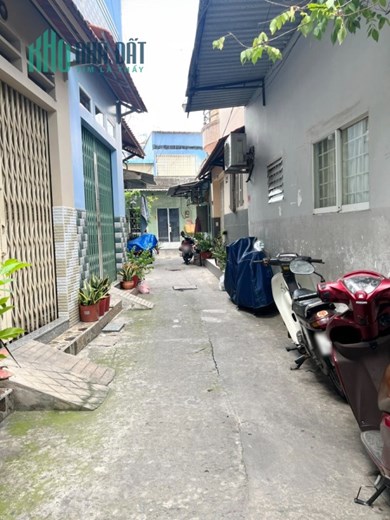 Bán nhà 2 tầng hẻm 125 Nguyễn Thị Tần P2Q8 - Giá : 4.5 Tỷ
