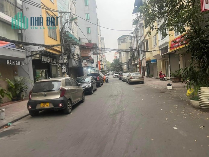 biệt thự 3 tầng cũ Đại Cồ Việt-Hai Bà Trưng, 200m, mặt tiền 12m, ôtô tránh, full thổ cư