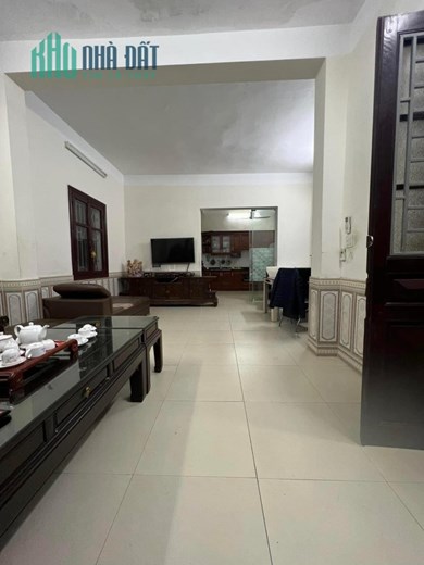 biệt thự 3 tầng cũ Đại Cồ Việt-Hai Bà Trưng, 200m, mặt tiền 12m, ôtô tránh, full thổ cư