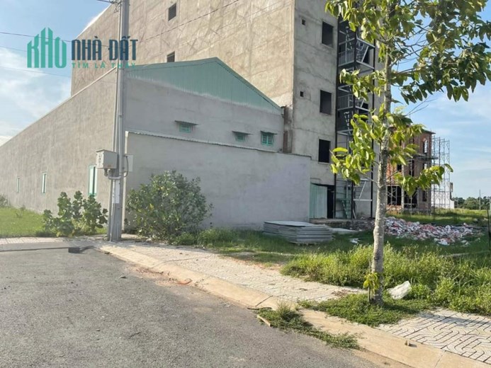 đất khu dân cư làng sen giảm 500 triệu còn 850 triệu/100m2, full thổ cư