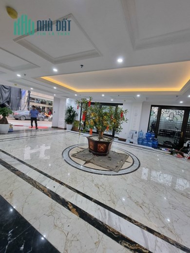 BÁN NHÀ MẶT PHỐ HOÀNG QUỐC VIỆT- 8 TẦNG- THÔNG SÀN- THANG MÁY- KD- 90M