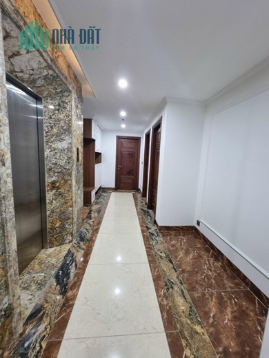 BÁN NHÀ MẶT PHỐ HOÀNG QUỐC VIỆT- 8 TẦNG- THÔNG SÀN- THANG MÁY- KD- 90M