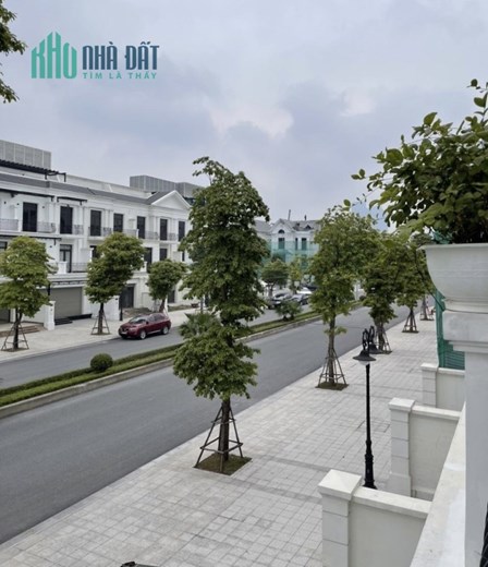 Chính chủ cần bán biệt thự HA02 tại VHOCP Gia Lâm . Giá 16 tỉ