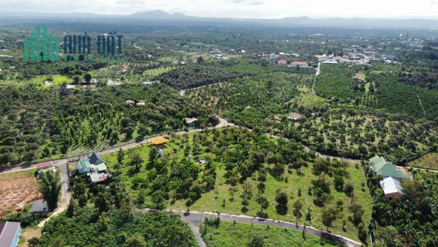 Lô đất Ở ngay Uỷ ban xã Tân Lạc - Bảo Lâm, gần  bưu điện xã tân lạc, sổ sẵn công chứng trong ngày.