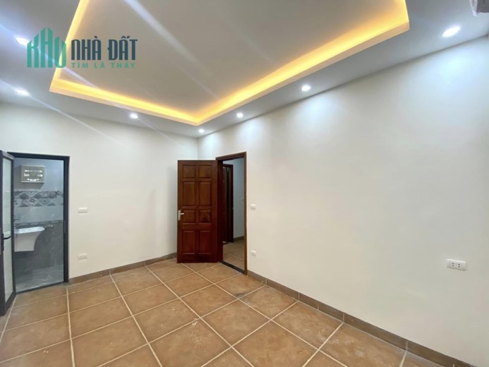 Bán nhà 75m2 phố Âu Cơ, Tây Hồ Ngõ 2 Ô tô tránh Thoáng vĩnh viễn Kinh doanh vô đối 9.1 Tỷ
