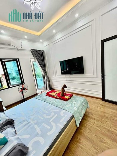 Văn Khê  Hà Đông 38m2 x 5 tầng  x 4 tỷ hơn