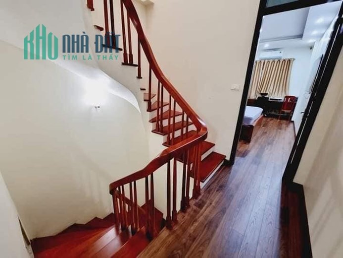 Bán nhà Lê Thanh Nghị, Hai Bà Trưng, nhà mới ở ngay, khu vực hiếm bán, 50m2, giá chỉ 5,5 tỉ