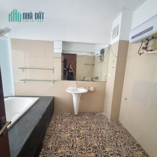 Bán nhà 95m2 phố Âu Cơ, Tây Hồ Dân xây Đẳng cấp 10m 2 Ô tô tránh 10.3 Tỷ