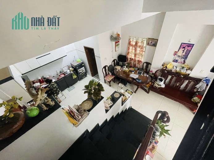 Bán nhà mặt tiền Lý Tuệ, Tân Phú, 65m2, ngang hơn 5m, 2 tầng, chỉ 5.8 tỷ TL