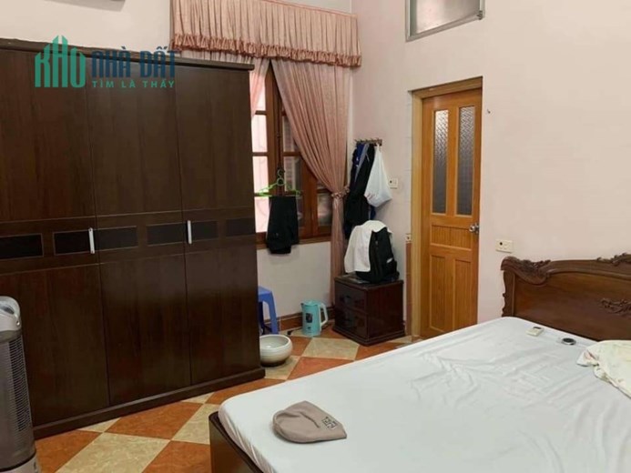 Nhà phố Nguyễn Sơn, vỉa hè oto tránh đỗ, kinh doanh nhộn nhịp, 92m2x5t, mặt: 5m, 16 tỷ