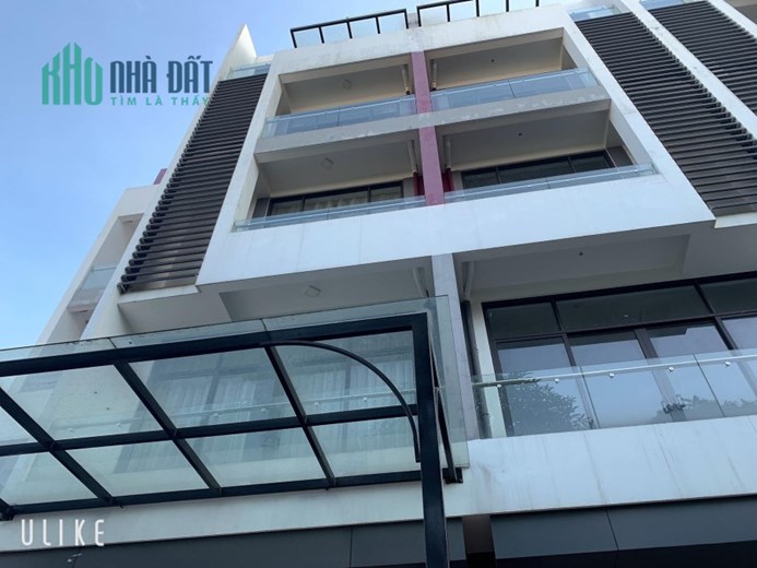 HOT NHẤT NĂM 2023 - LÂM DU – LONG BIÊN - KHÁCH SẠN - DOANH THU 200 TRIỆU/THÁNG - GARA Ô TÔ - THANG