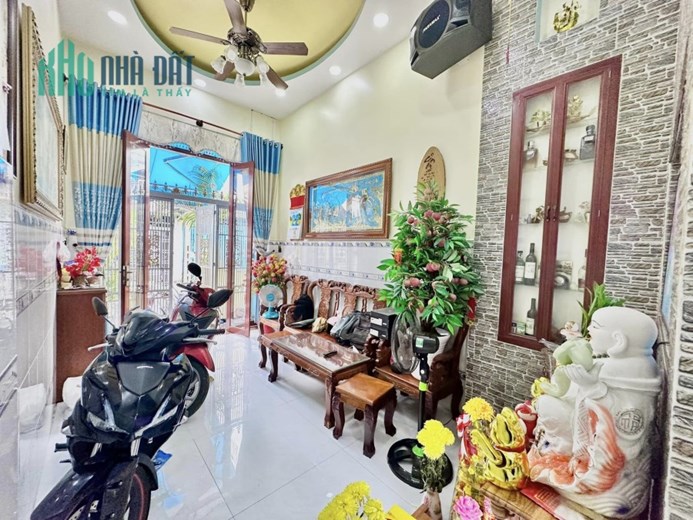 Hẻm 635 Hương Lộ 2, Bình Trị Đông A, Bình Tân, Nhà 96m2 x 4 Tầng, Hẻm 6m, Thêm 3 PCT, Giá Chỉ 5 Tỷ