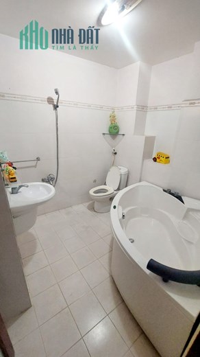 Bán nhà Tô Hiệu – Hẻm 8m-Cạnh chung cư Nova-Nội thất siêu đẹp-tiện kinh doanh