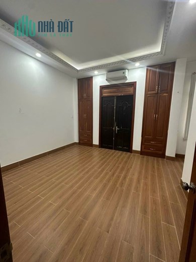 Cho Thuê Nhà Nguyên Căn Phú Nhuận Huỳnh Văn Bánh - P.9 - 75m2