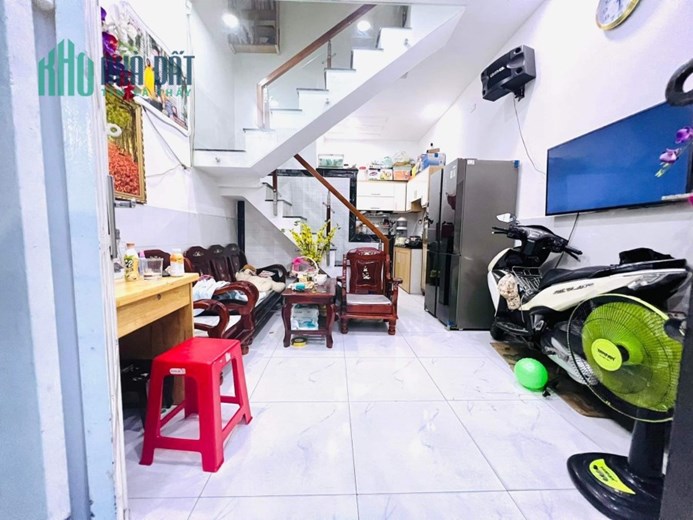 GẤP GẤP GẤP - Mình chính chủ Cần Bán Gấp Căn Nhà Hẻm Xe Hơi 6M Tại Quận Bình Tân - Giá Cực Rẻ