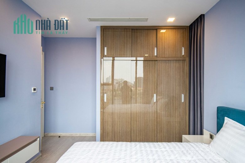 Cho thuê CH Vinhomes Golden River, 2PN 61m2 view Landmark 81,  22tr/tháng