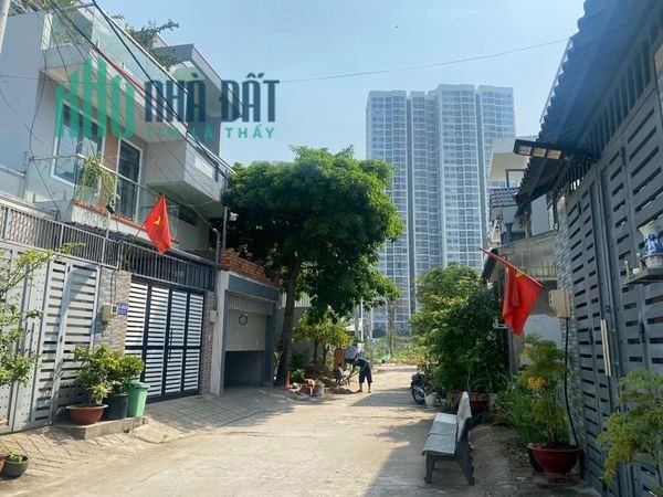 bán đất chính chủ Long Thạnh Mỹ quận 9, 2.4 tỷ đối diên VIN lh 0933660119 Hoài  Quận 9 thương lượng