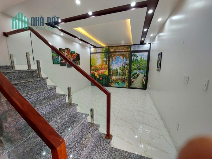 CT Cho thuê nhà mặt đường 3 tầng 80M Giá 10 tr gần chợ lũng Hoa Đằng Hải