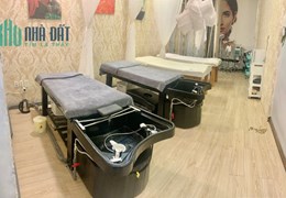 Sang gấp tiệm gội đầu – spa tại 2E/2 Đề Thám, P. Cầu Ông Lãnh, Quận 1 , Liên hệ: 0901840371