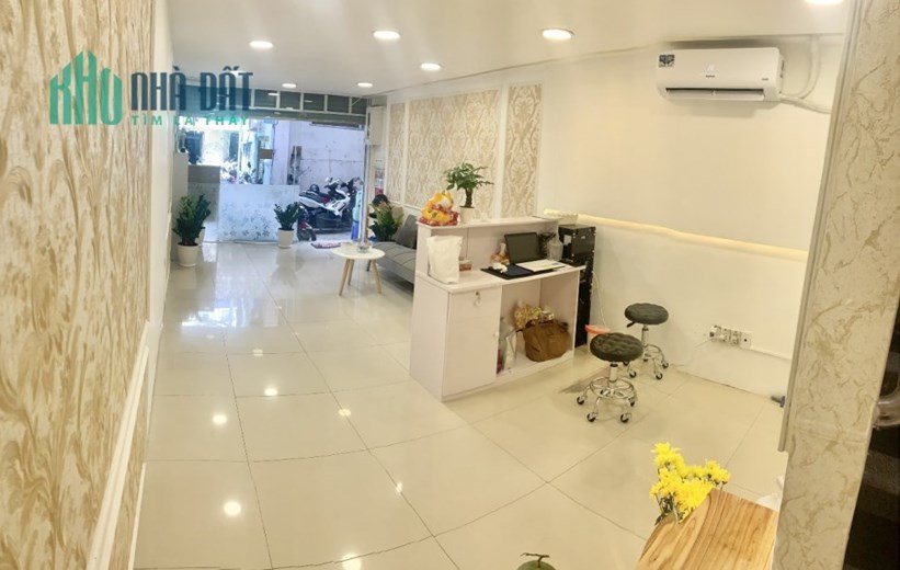 Sang gấp tiệm gội đầu – spa tại 2E/2 Đề Thám, P. Cầu Ông Lãnh, Quận 1 , Liên hệ: 0901840371