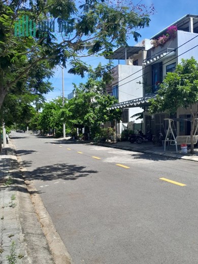 BÁN ĐẤT SUẤT NGOẠI GIAO, BÁ TÙNG, ĐƯỜNG 7M5, 100M2