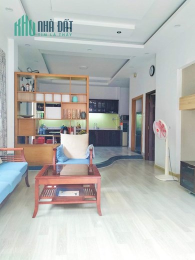 Bán Biệt Thự Lê Văn Sỹ, Víp Tân Bình, 134m2, Ngang Hơn 11M, 2 Tầng Mới, Chỉ 31 Tỷ TL.