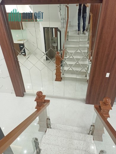 Bán nhà xây mới tinh ngõ 512 Nguyễn Văn Linh, ngõ ô.tô, 52m 4 tầng GIÁ 4.8 tỉ cực đẹp