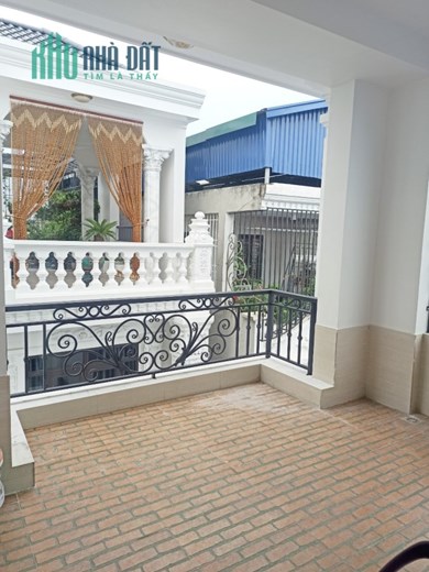 Bán nhà xây mới tinh ngõ 512 Nguyễn Văn Linh, ngõ ô.tô, 52m 4 tầng GIÁ 4.8 tỉ cực đẹp