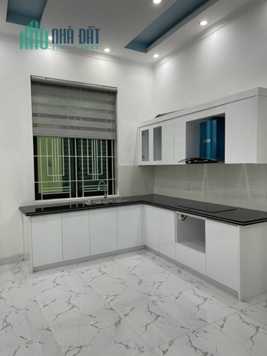 Bán nhà ngay sau mặt đường số 161 Thiên Lôi, diện tích 48m 4 tầng, GIÁ 3 tỉ