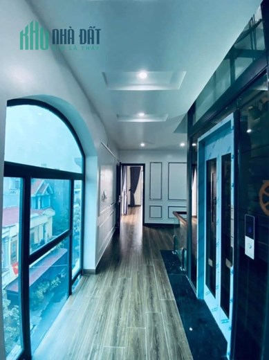 Bán nhà mặt đường tuyến 2 Quán Nam, diện tích 80m 4 tầng lô góc, thang máy, GIÁ 8.5 tỉ